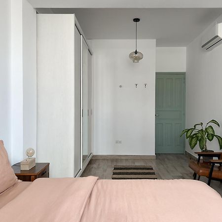 Bright Apartment With Cosy Terrace Limassol Exterior photo